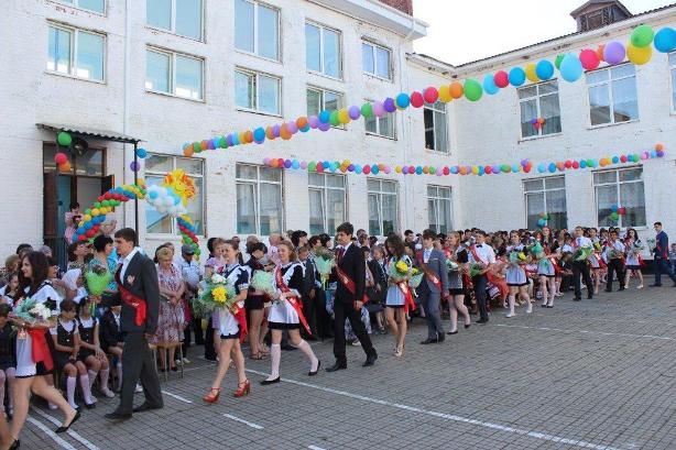 В школах Тбилисского района прозвенел последний звонок